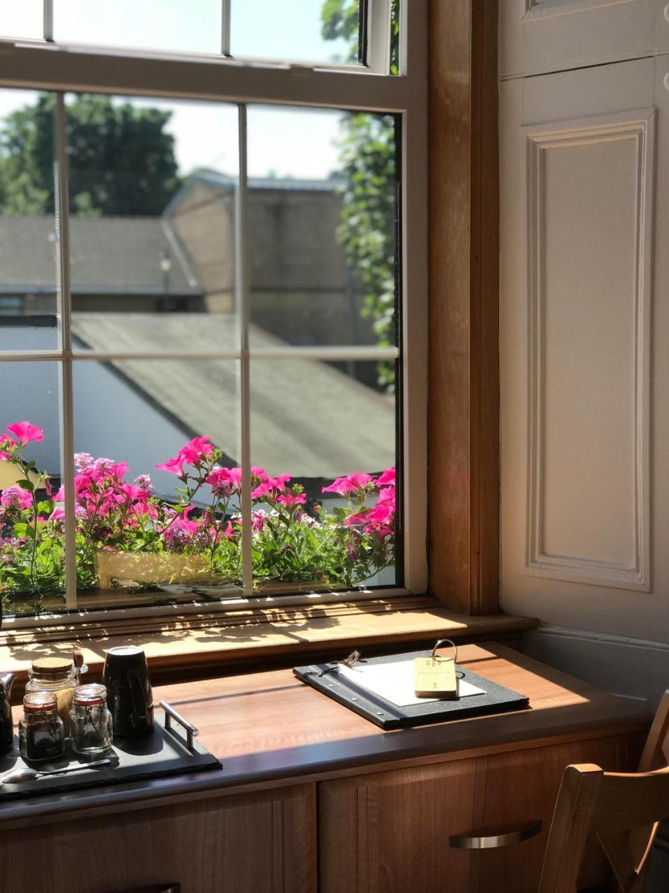 Inverkip Hotel エクステリア 写真
